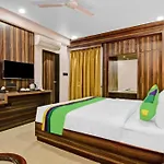 Hotel Grand House By Urban Hotels