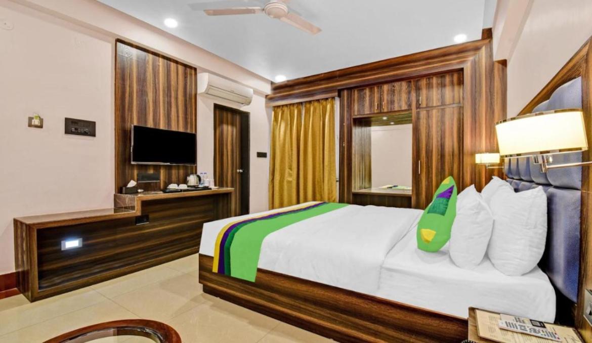 Grand House By Urban Guest house